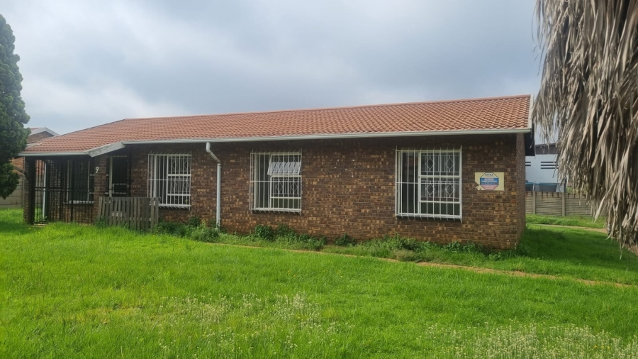 To Let 3 Bedroom Property for Rent in Reyno Ridge Mpumalanga