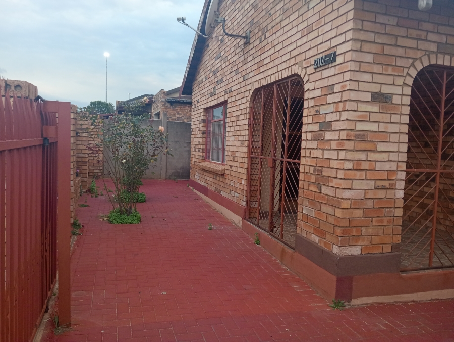 3 Bedroom Property for Sale in Schoongezicht Mpumalanga