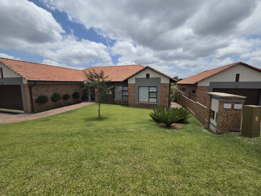 3 Bedroom Property for Sale in Bateleur Estate Mpumalanga