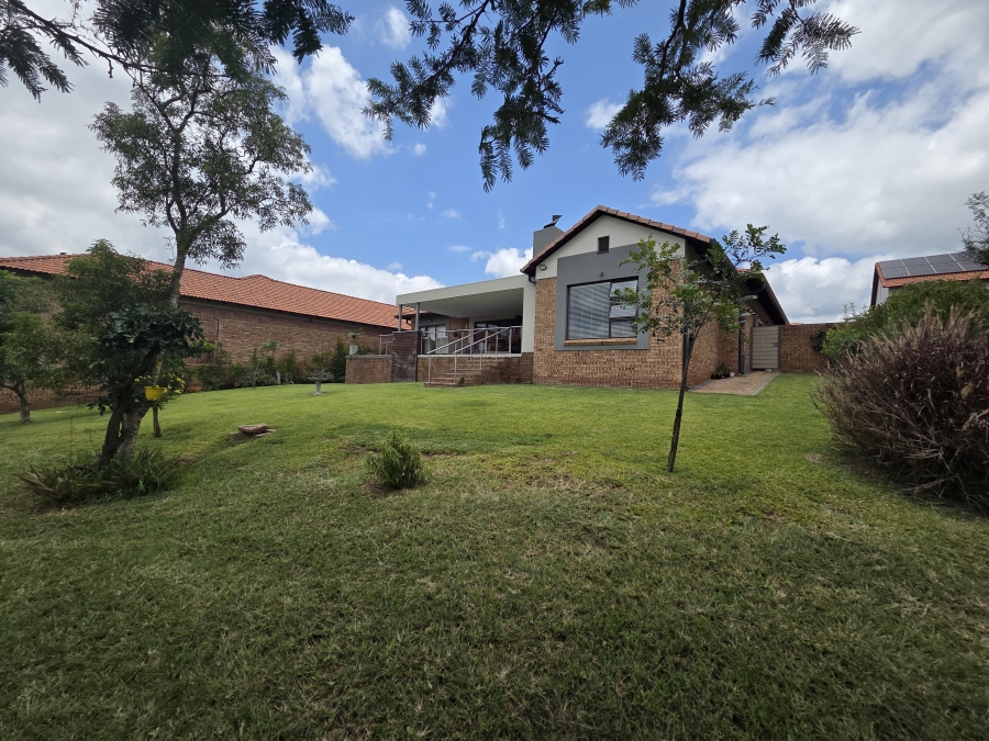 3 Bedroom Property for Sale in Bateleur Estate Mpumalanga