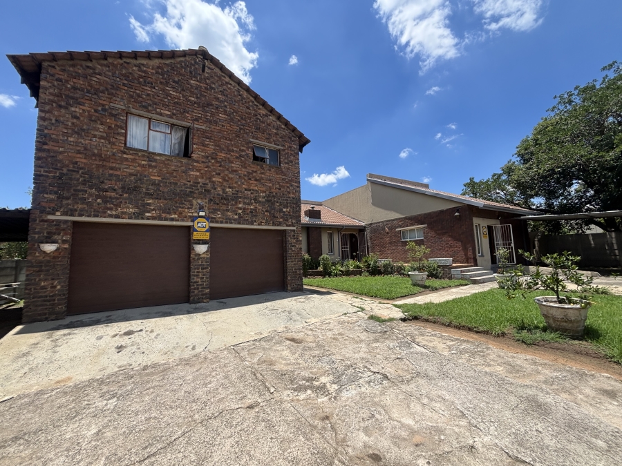 3 Bedroom Property for Sale in Die Heuwel Ext 4 Mpumalanga