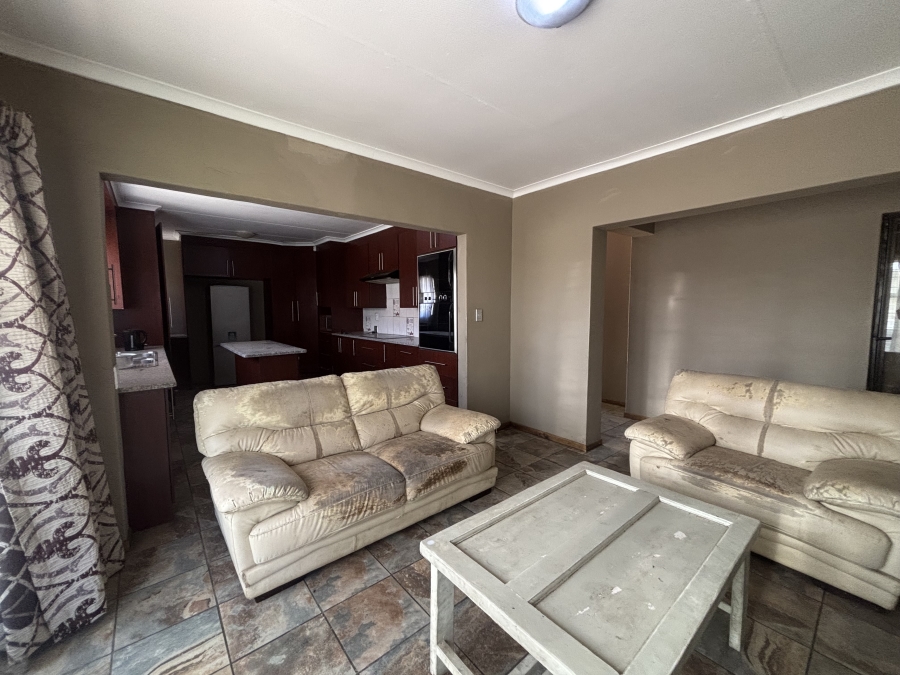 3 Bedroom Property for Sale in Die Heuwel Ext 4 Mpumalanga