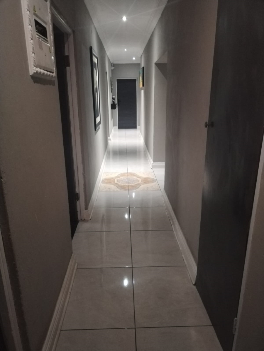 To Let 5 Bedroom Property for Rent in Del Judor Ext 4 Mpumalanga