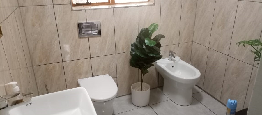 To Let 5 Bedroom Property for Rent in Del Judor Ext 4 Mpumalanga