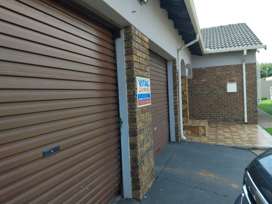 4 Bedroom Property for Sale in Tasbet Park Ext 1 Mpumalanga