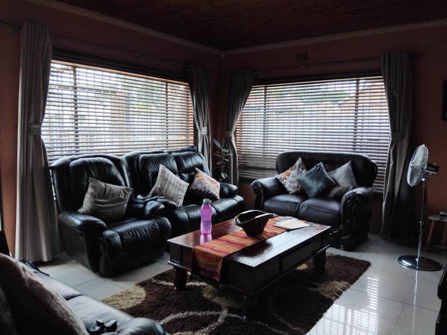 4 Bedroom Property for Sale in Tasbet Park Ext 1 Mpumalanga