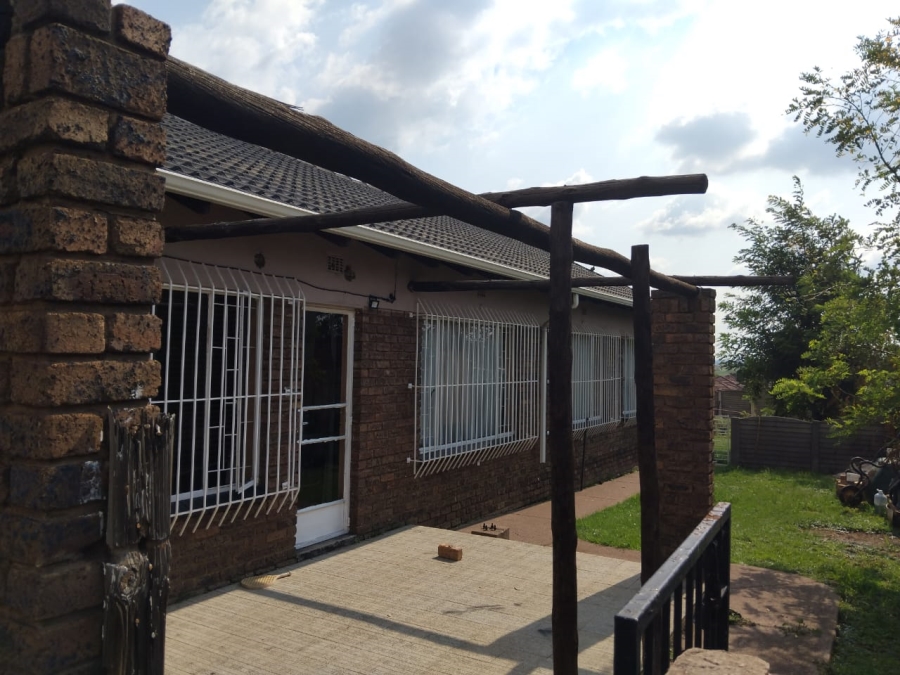 4 Bedroom Property for Sale in Tasbet Park Ext 1 Mpumalanga