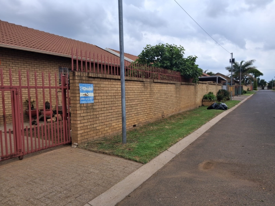 2 Bedroom Property for Sale in Reyno Ridge Mpumalanga
