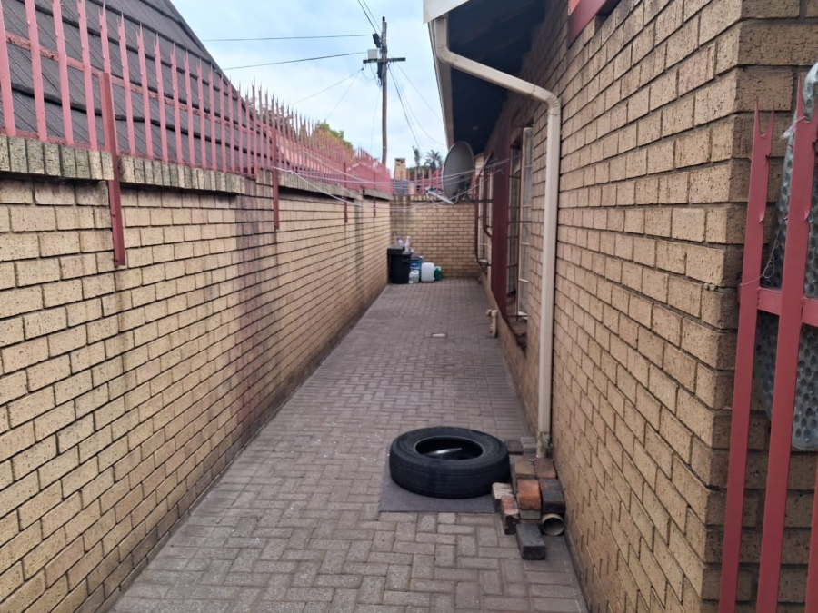 2 Bedroom Property for Sale in Reyno Ridge Mpumalanga