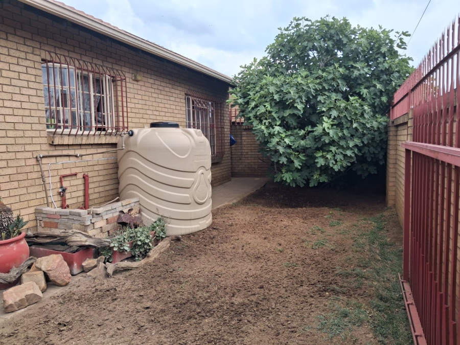 2 Bedroom Property for Sale in Reyno Ridge Mpumalanga