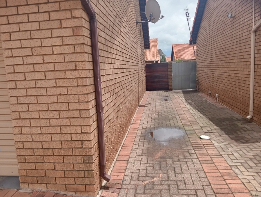 To Let 3 Bedroom Property for Rent in Del Judor Ext 10 Mpumalanga