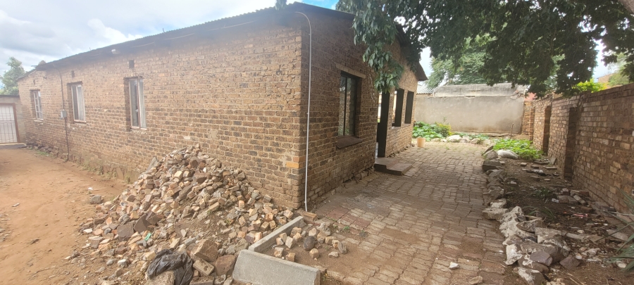 5 Bedroom Property for Sale in Mhluzi Mpumalanga