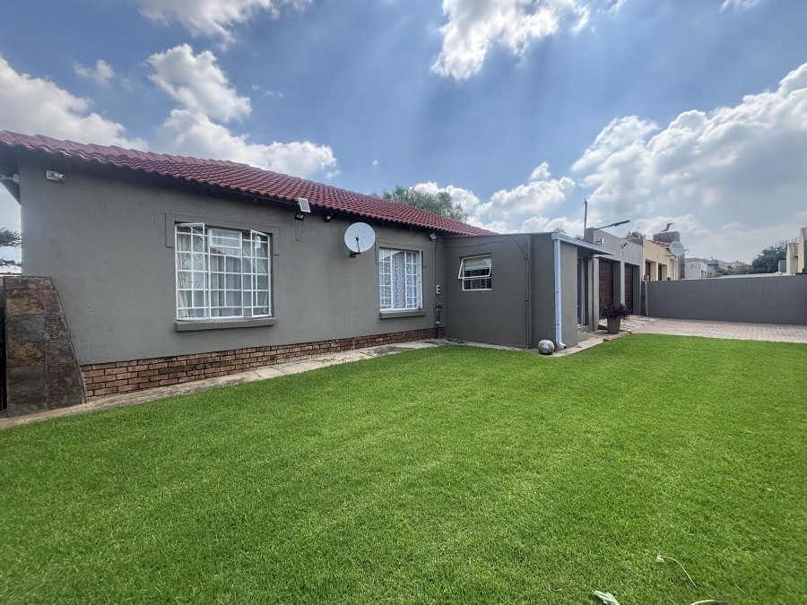 2 Bedroom Property for Sale in Ben Fleur Mpumalanga