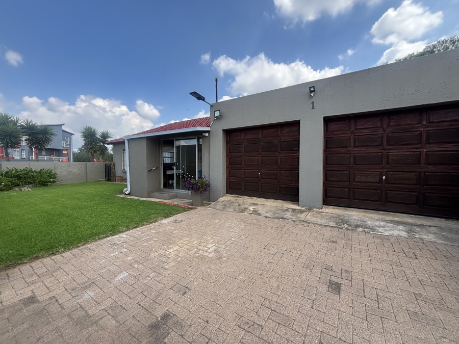 2 Bedroom Property for Sale in Ben Fleur Mpumalanga