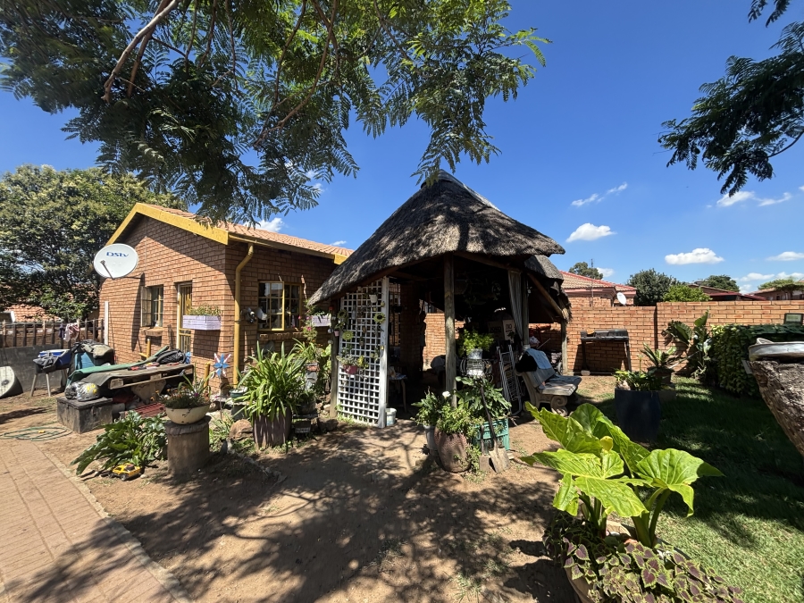 2 Bedroom Property for Sale in Tasbet Park Mpumalanga
