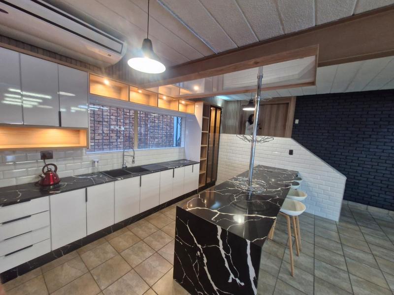 Commercial Property for Sale in Witbank Ext 51 Mpumalanga