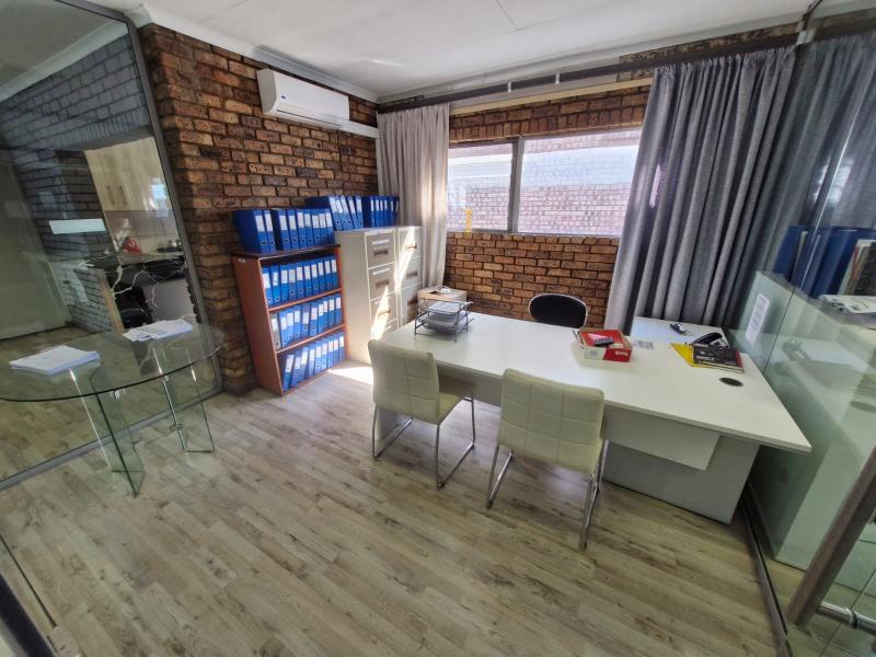 Commercial Property for Sale in Witbank Ext 51 Mpumalanga