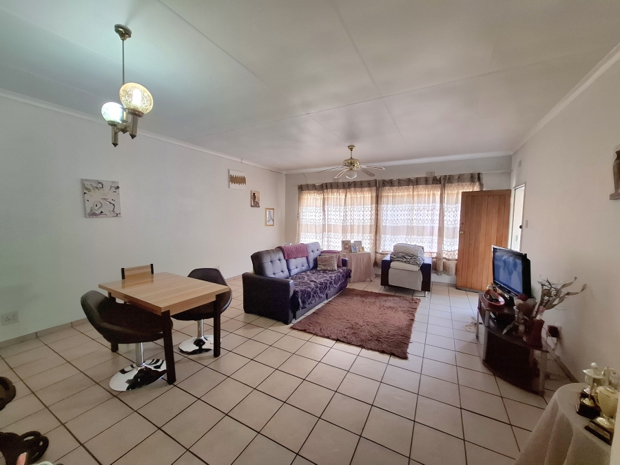 To Let 2 Bedroom Property for Rent in Gholfsig Mpumalanga