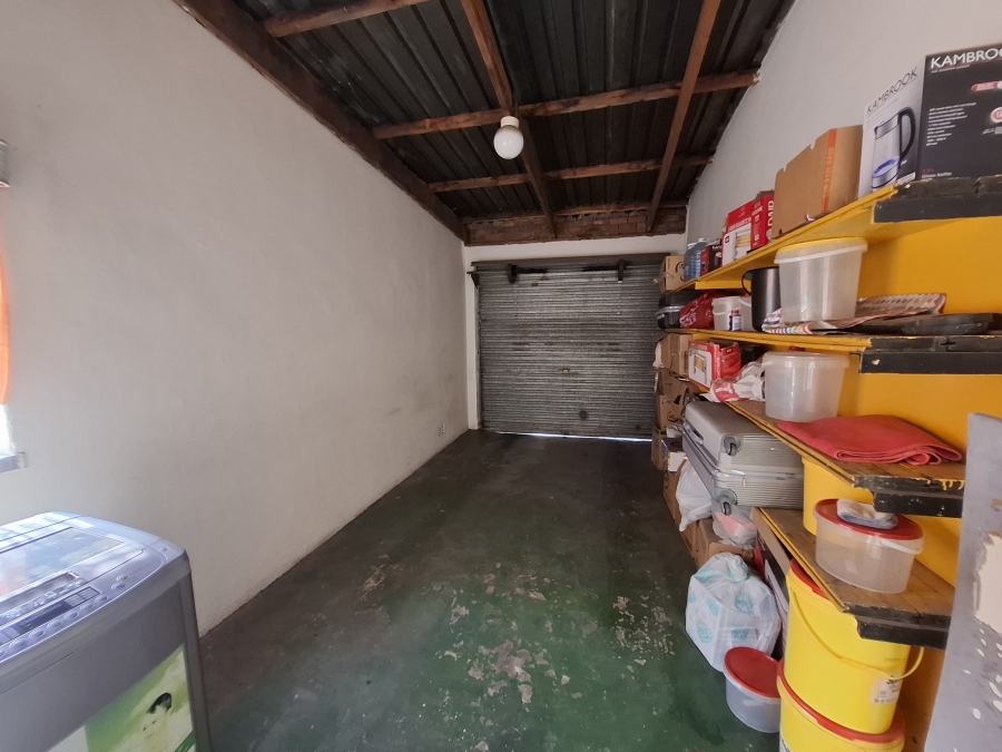 To Let 2 Bedroom Property for Rent in Gholfsig Mpumalanga