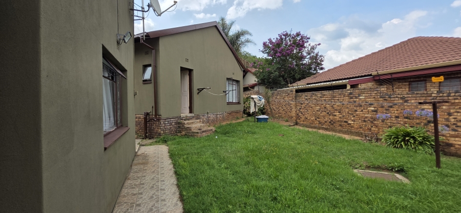 4 Bedroom Property for Sale in Die Heuwel Ext 1 Mpumalanga