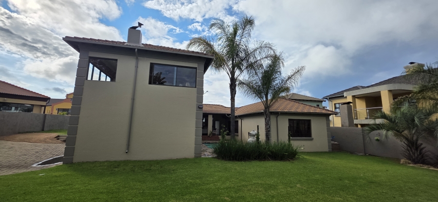 5 Bedroom Property for Sale in Model Park Mpumalanga