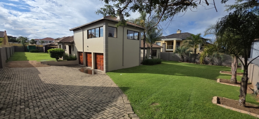 5 Bedroom Property for Sale in Model Park Mpumalanga