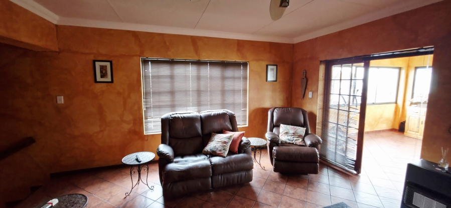 5 Bedroom Property for Sale in Model Park Mpumalanga