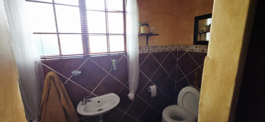 5 Bedroom Property for Sale in Model Park Mpumalanga