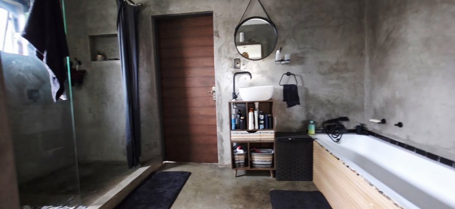 5 Bedroom Property for Sale in Model Park Mpumalanga