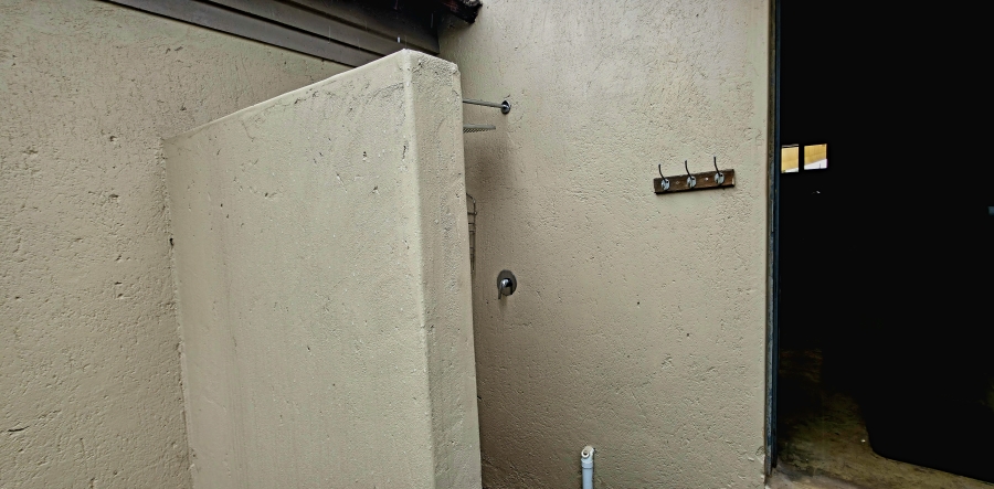 5 Bedroom Property for Sale in Model Park Mpumalanga