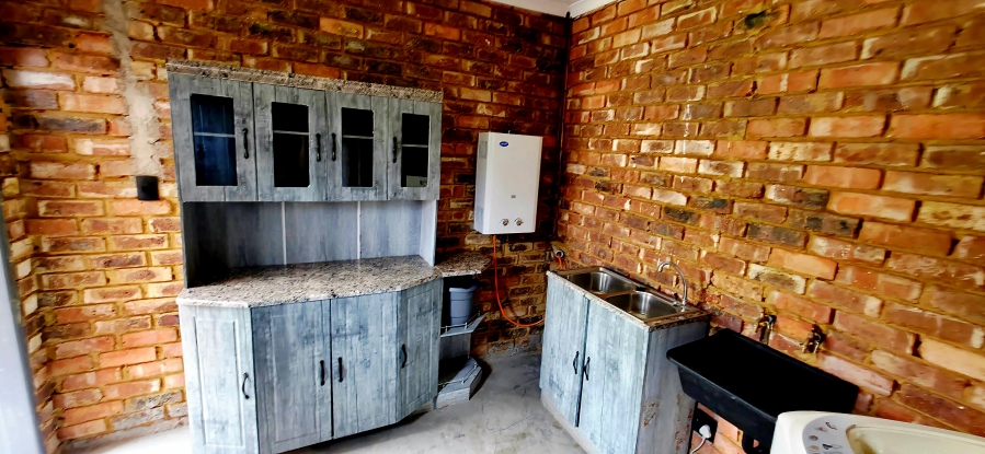 5 Bedroom Property for Sale in Model Park Mpumalanga