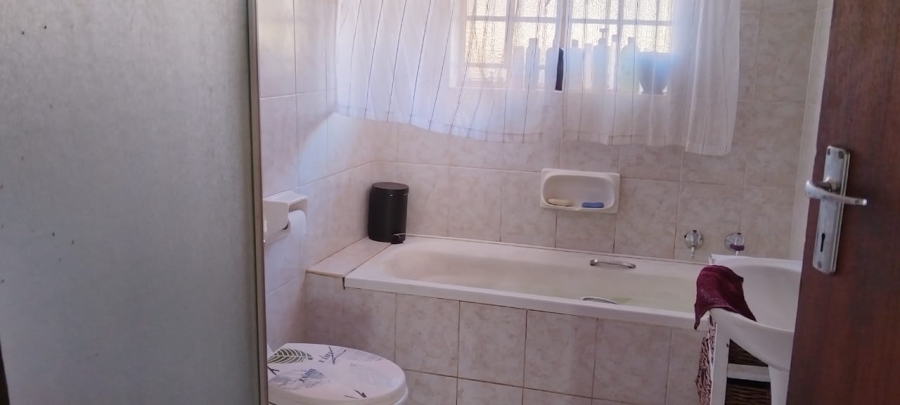 2 Bedroom Property for Sale in Reyno Ridge Mpumalanga