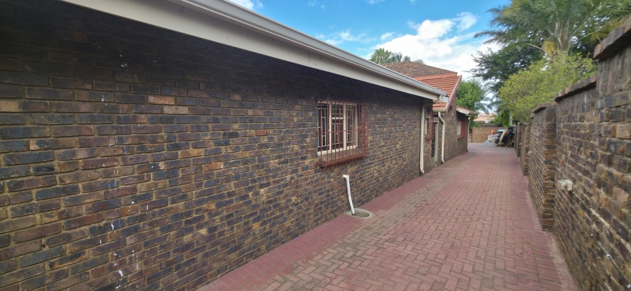 6 Bedroom Property for Sale in Die Heuwel Mpumalanga