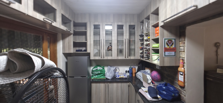 6 Bedroom Property for Sale in Die Heuwel Mpumalanga