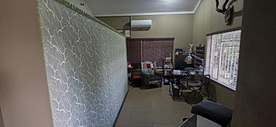 6 Bedroom Property for Sale in Die Heuwel Mpumalanga