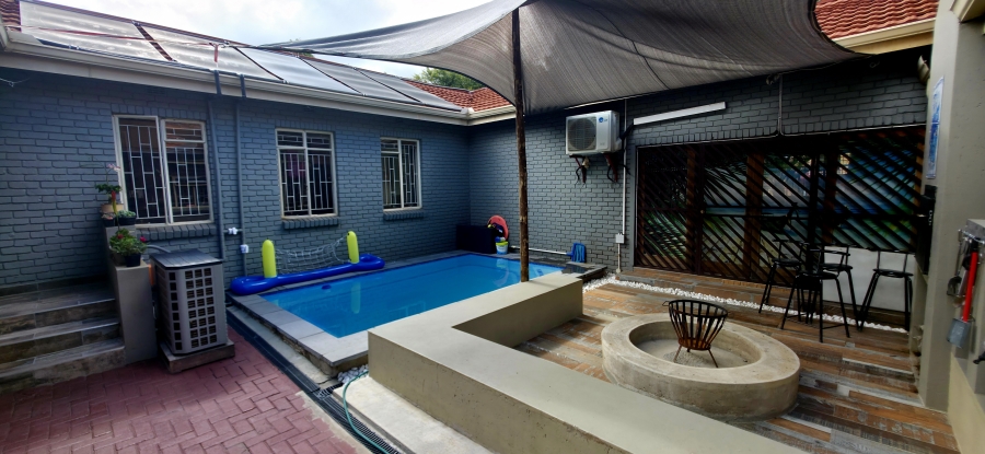 6 Bedroom Property for Sale in Die Heuwel Mpumalanga