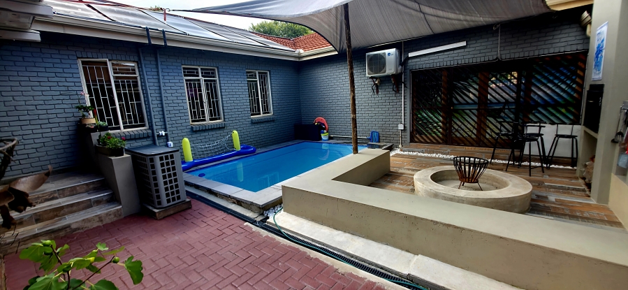 6 Bedroom Property for Sale in Die Heuwel Mpumalanga
