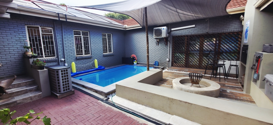 6 Bedroom Property for Sale in Die Heuwel Mpumalanga