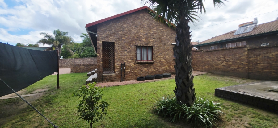 6 Bedroom Property for Sale in Die Heuwel Mpumalanga