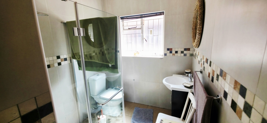 6 Bedroom Property for Sale in Die Heuwel Mpumalanga