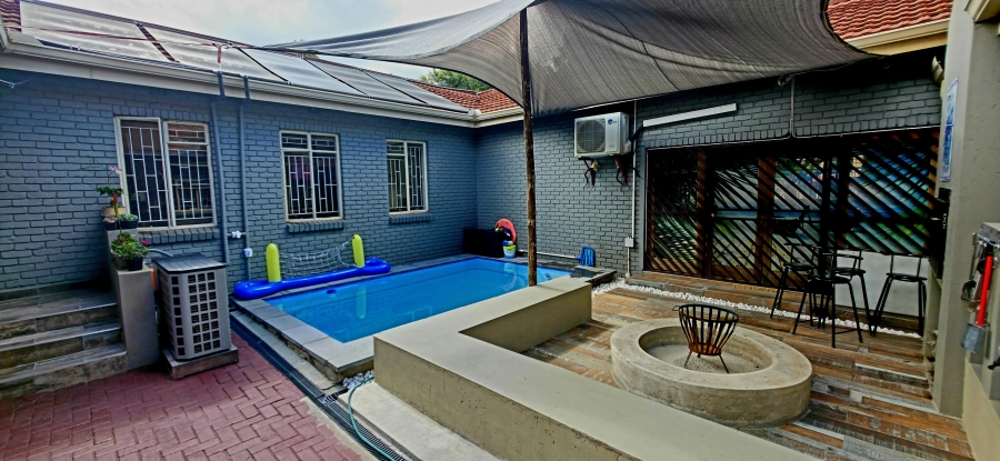 6 Bedroom Property for Sale in Die Heuwel Mpumalanga