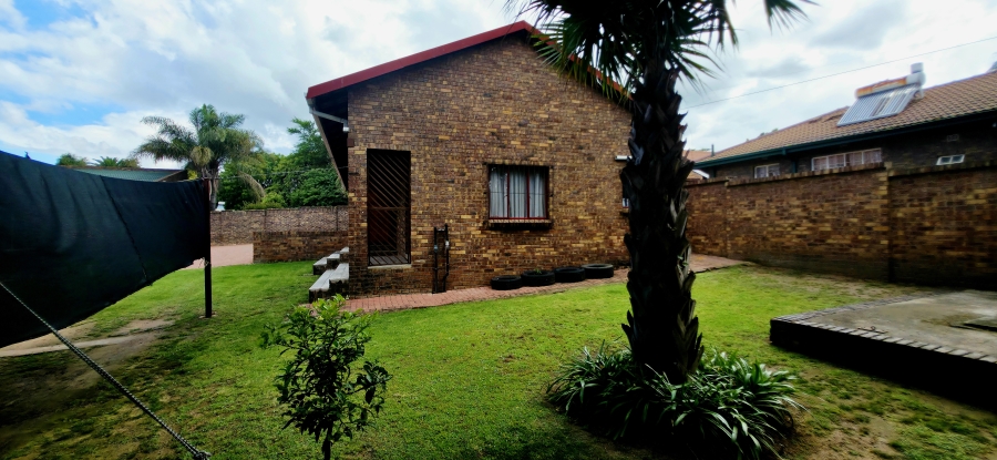 6 Bedroom Property for Sale in Die Heuwel Mpumalanga