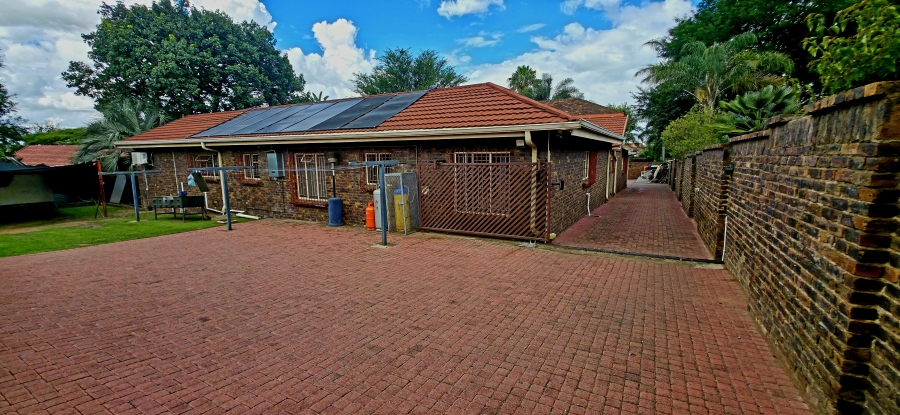 6 Bedroom Property for Sale in Die Heuwel Mpumalanga