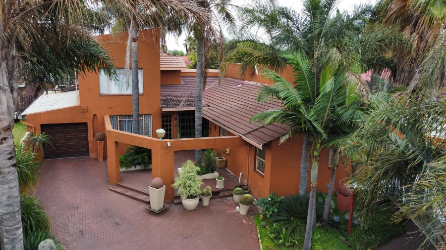 6 Bedroom Property for Sale in Die Heuwel Mpumalanga