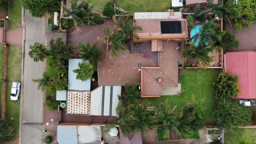 6 Bedroom Property for Sale in Die Heuwel Mpumalanga