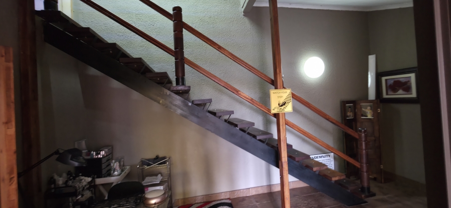 6 Bedroom Property for Sale in Die Heuwel Mpumalanga