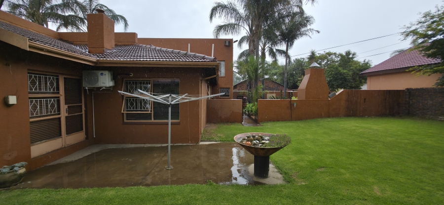 6 Bedroom Property for Sale in Die Heuwel Mpumalanga