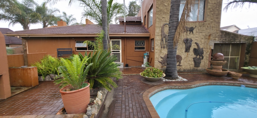 6 Bedroom Property for Sale in Die Heuwel Mpumalanga