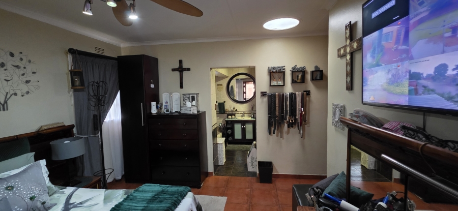 6 Bedroom Property for Sale in Die Heuwel Mpumalanga