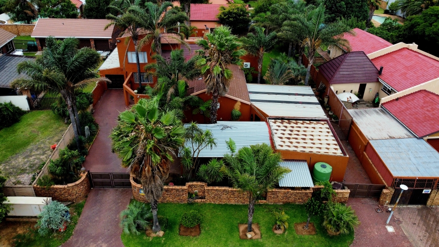 6 Bedroom Property for Sale in Die Heuwel Mpumalanga